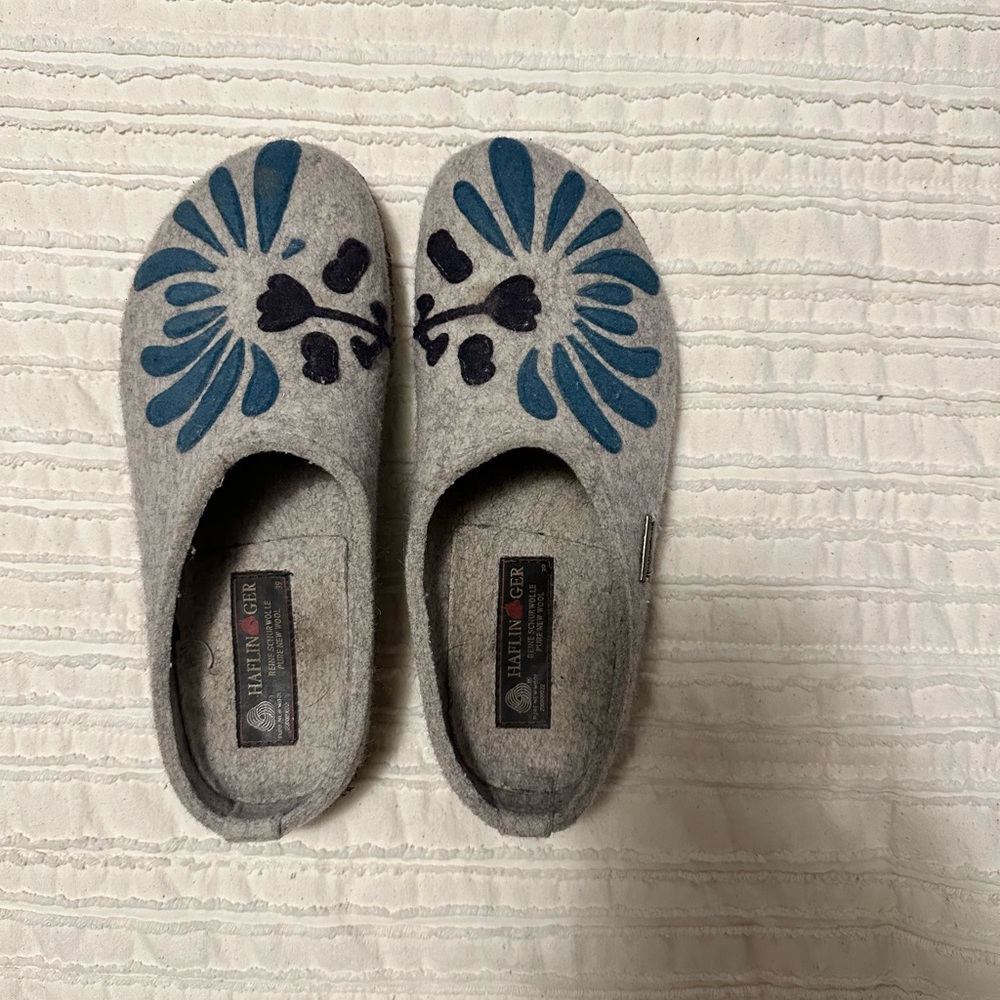 Haflinger Gray Slippers with Blue Floral Design - Picture 2 of 4